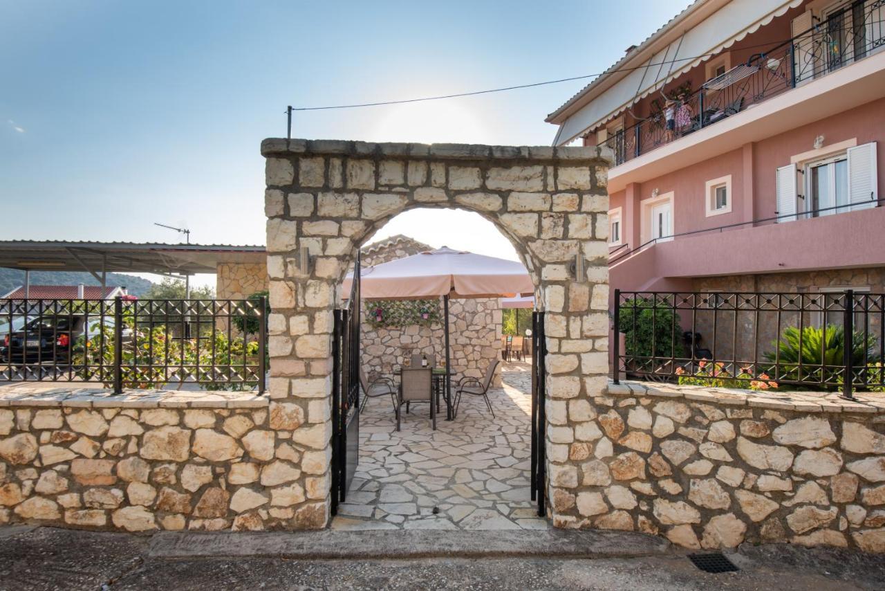 Sofias Cottage Razata Argostoli Exterior foto